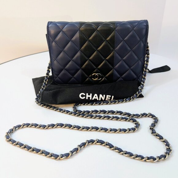 Chanel Bicolor Black and Navy Quilted Lambskin Wallet on Chain (WOC) - Picture 2 of 16